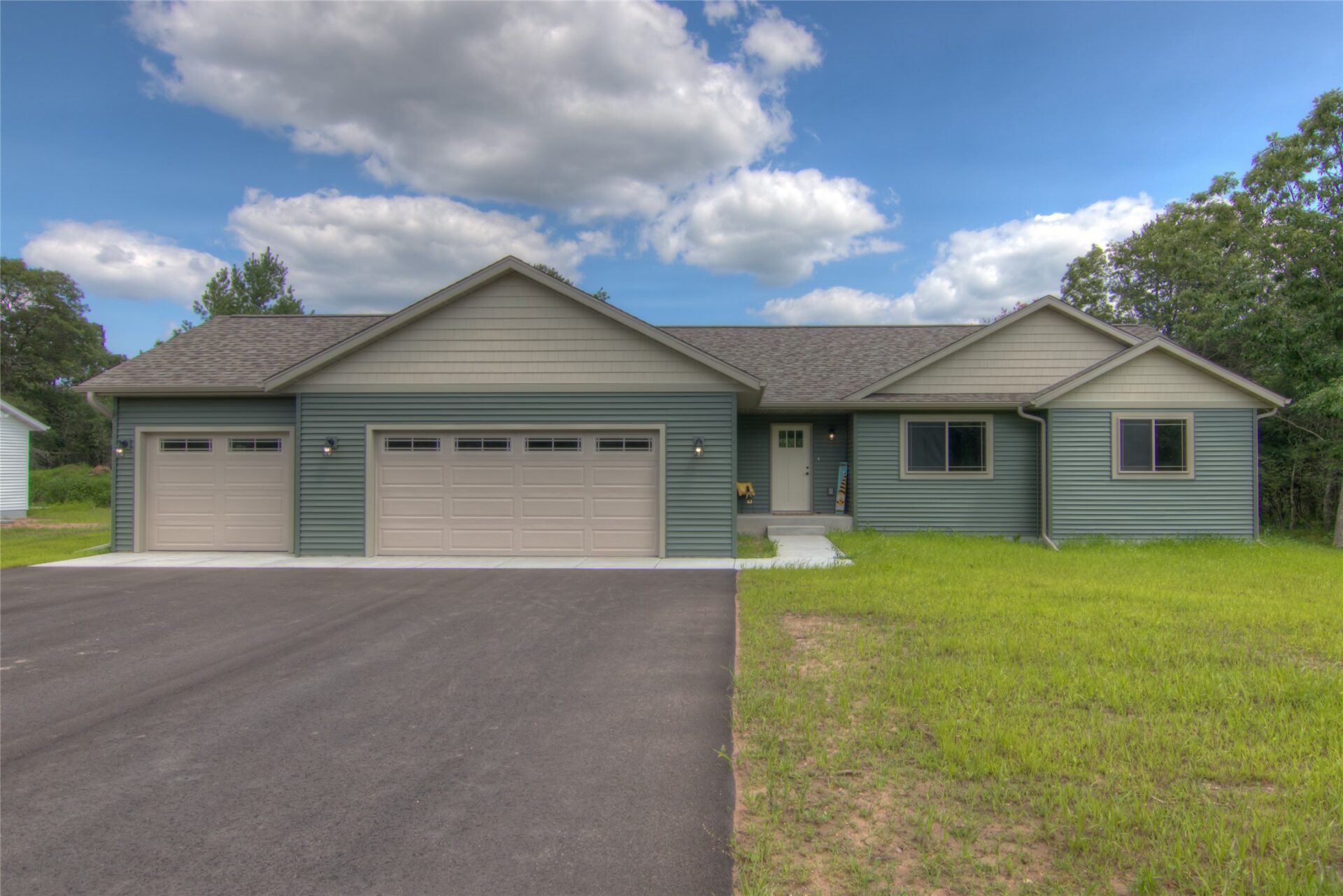 Residential at 11401 36th Avenue, Chippewa Falls, WI 54729 — photo 2
