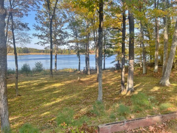 11404 N Farnsworth Road, Hayward, WI