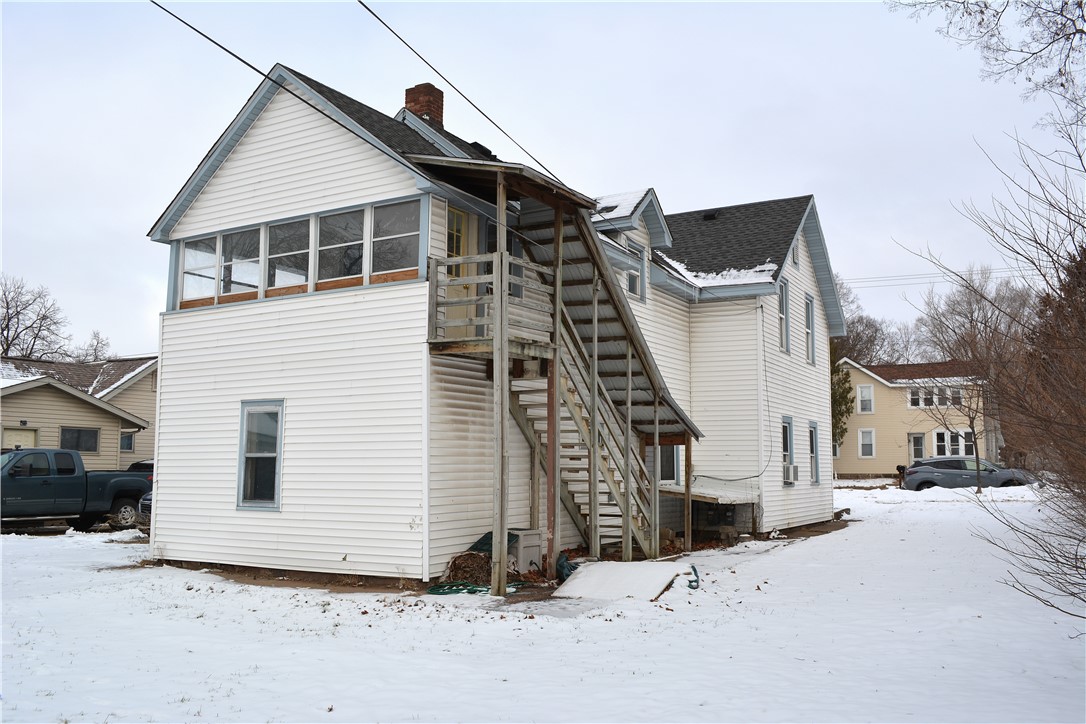 Residential Income at 1161 Madison Street, Eau Claire, WI 54703 — photo 3