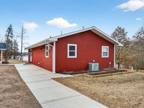 Residentialhouse for sale picture with an address of  11702 East Mail Road  in Gordon and a list price of 429000