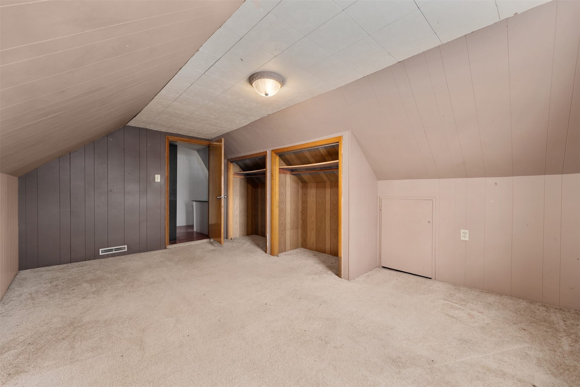 Residential at 12095 County Highway Ee, Cadott, WI 54727 — photo 27