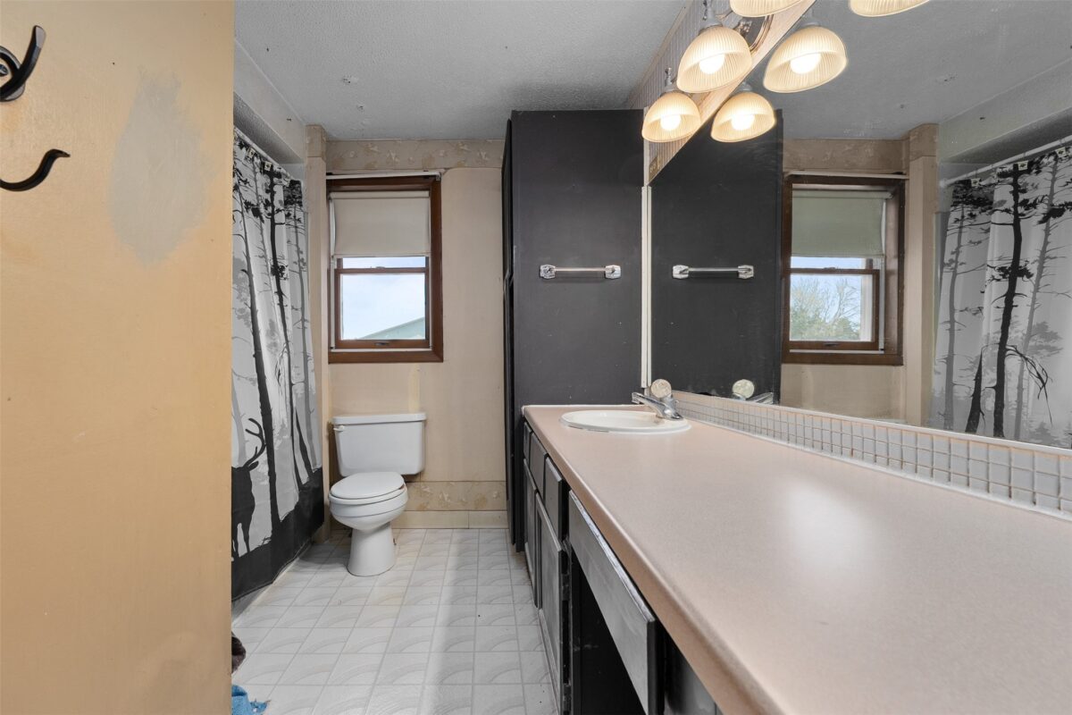 Residential at 12095 County Highway Ee, Cadott, WI 54727 — photo 47