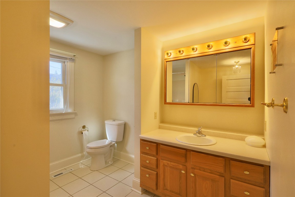 Residential at 1211 Main Street, Eau Claire, WI 54701 — photo 17