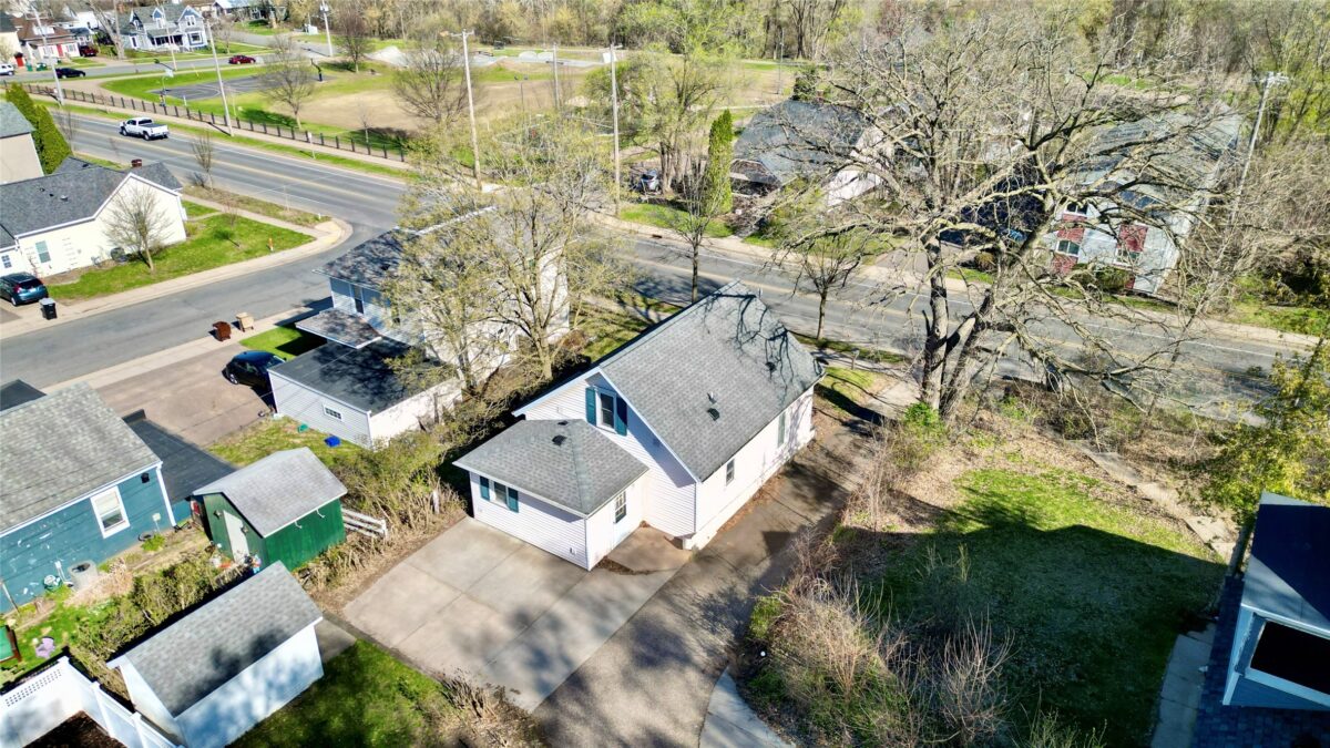 Residential at 1211 Main Street, Eau Claire, WI 54701 — photo 41