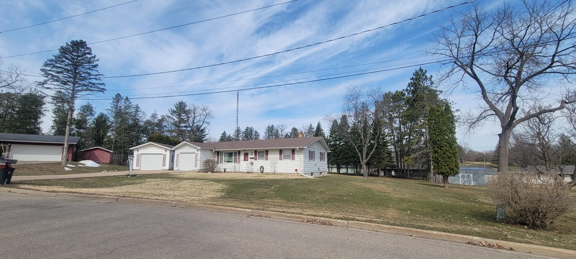 1223-Harrison-Black-River-Falls-WI-54615-5
