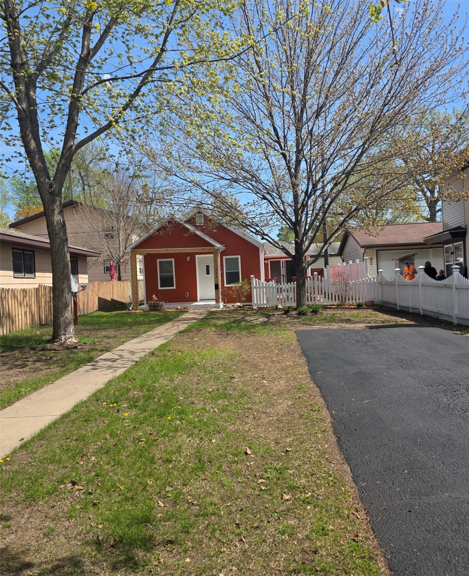 Residential at 1237 East Avenue, La Crosse, WI 54601 — photo 2