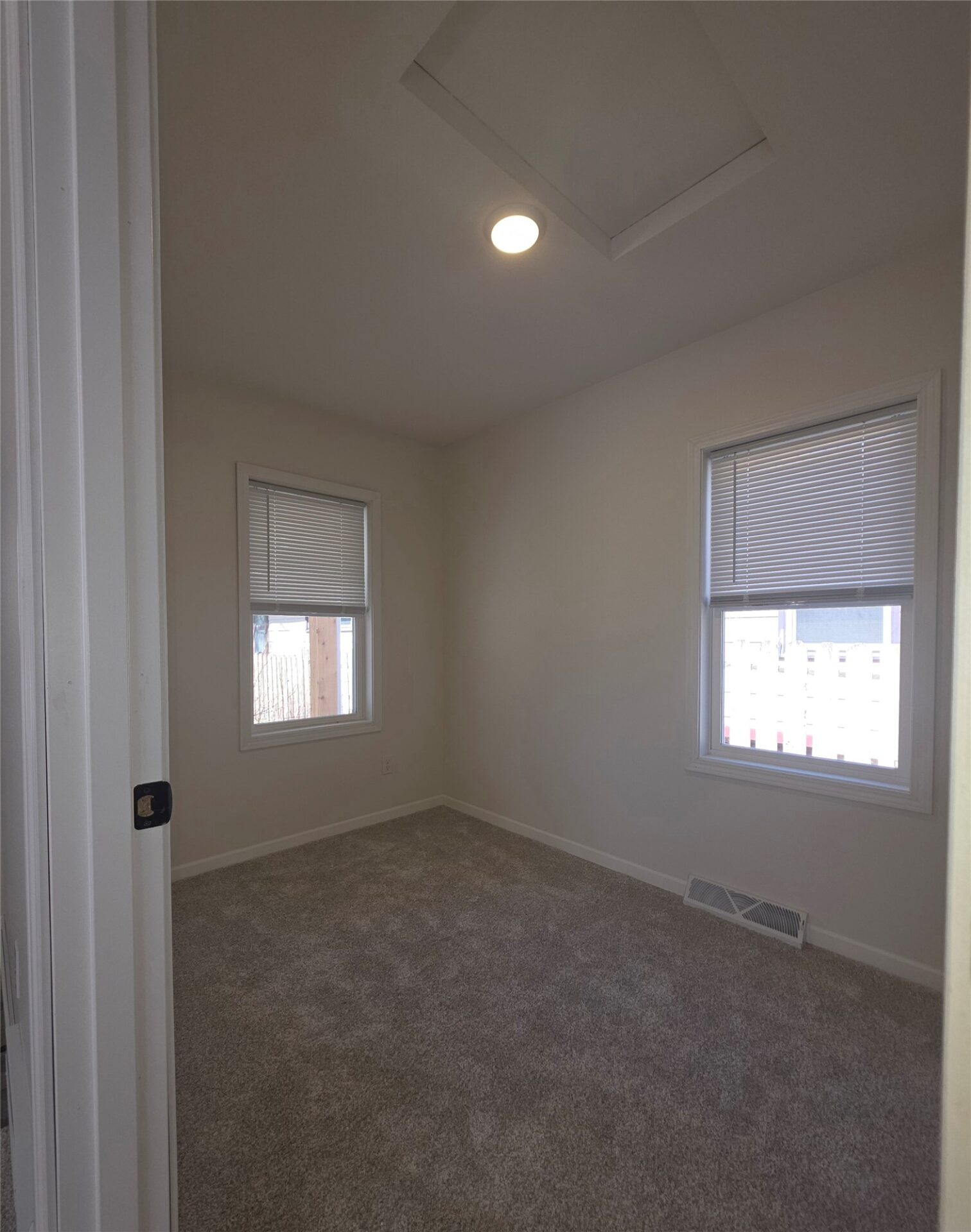 Residential at 1237 East Avenue, La Crosse, WI 54601 — photo 11