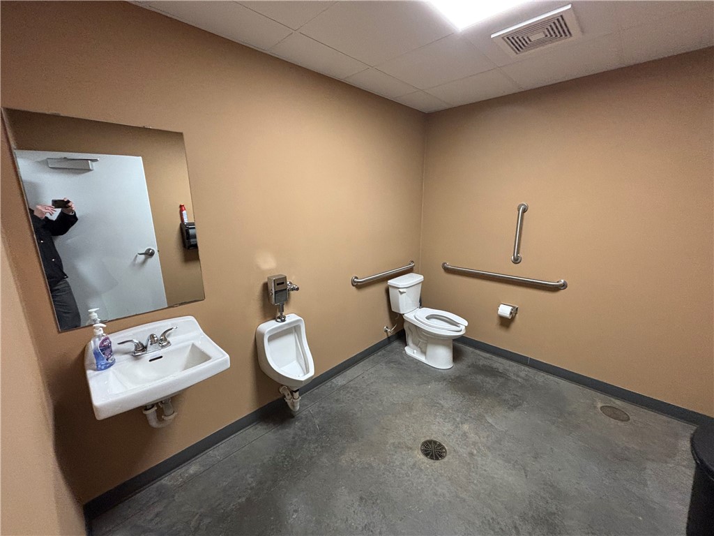 Residential at 12599 40th Avenue, Chippewa Falls, WI 54729 — photo 5