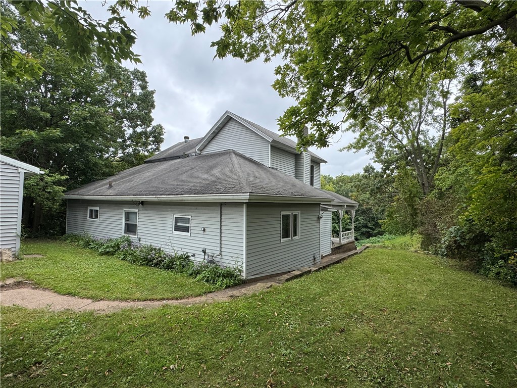 Residential Income at 126 Cedar Street, Chippewa Falls, WI 54729 — photo 2