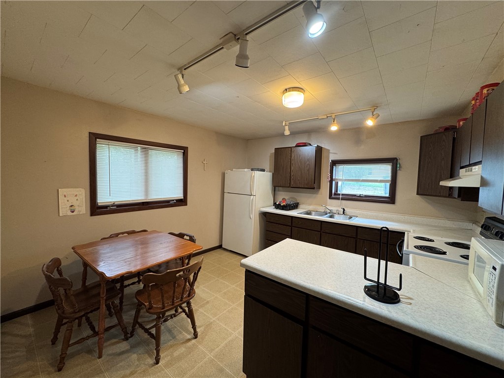 Residential Income at 126 Cedar Street, Chippewa Falls, WI 54729 — photo 7