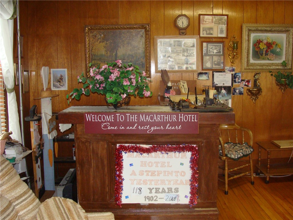 126 W Railroad Avenue, Bruce, WI — photo 14