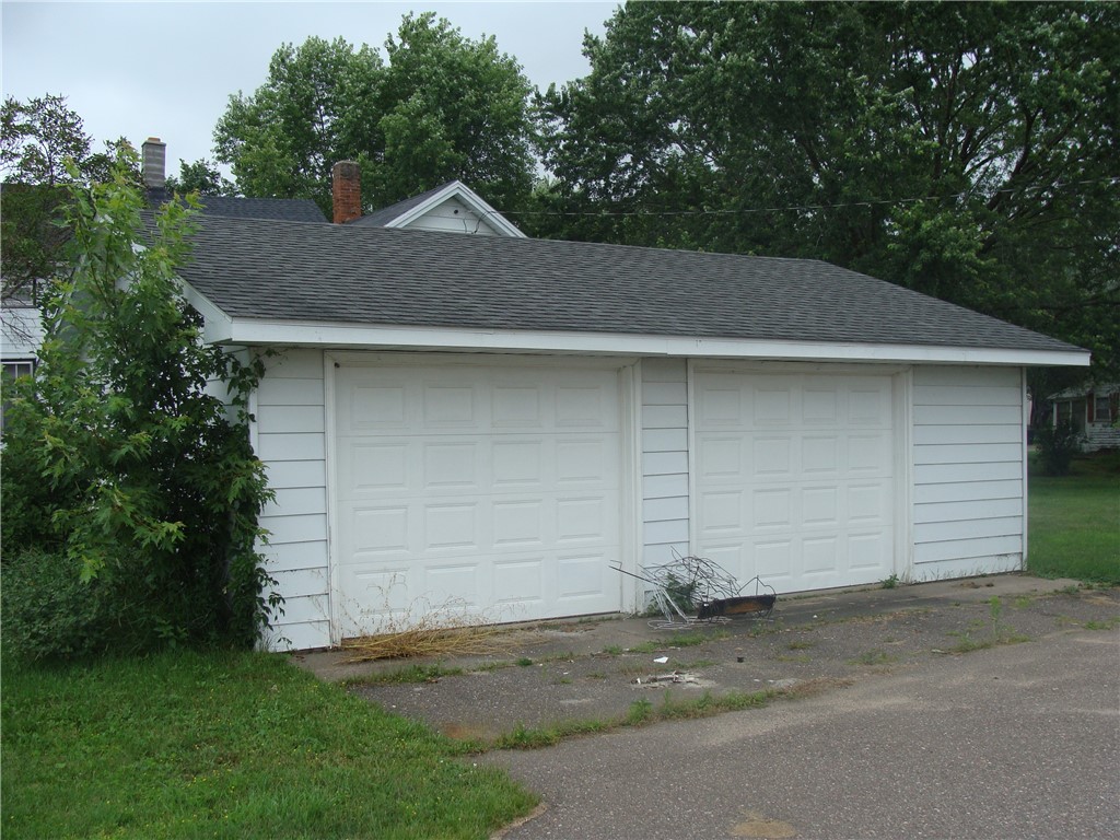 126 W Railroad Avenue, Bruce, WI — photo 3