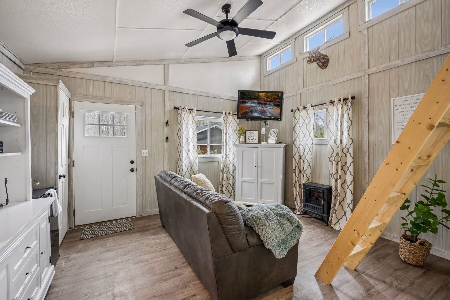 12693 Kemmery Lane, Hayward, WI