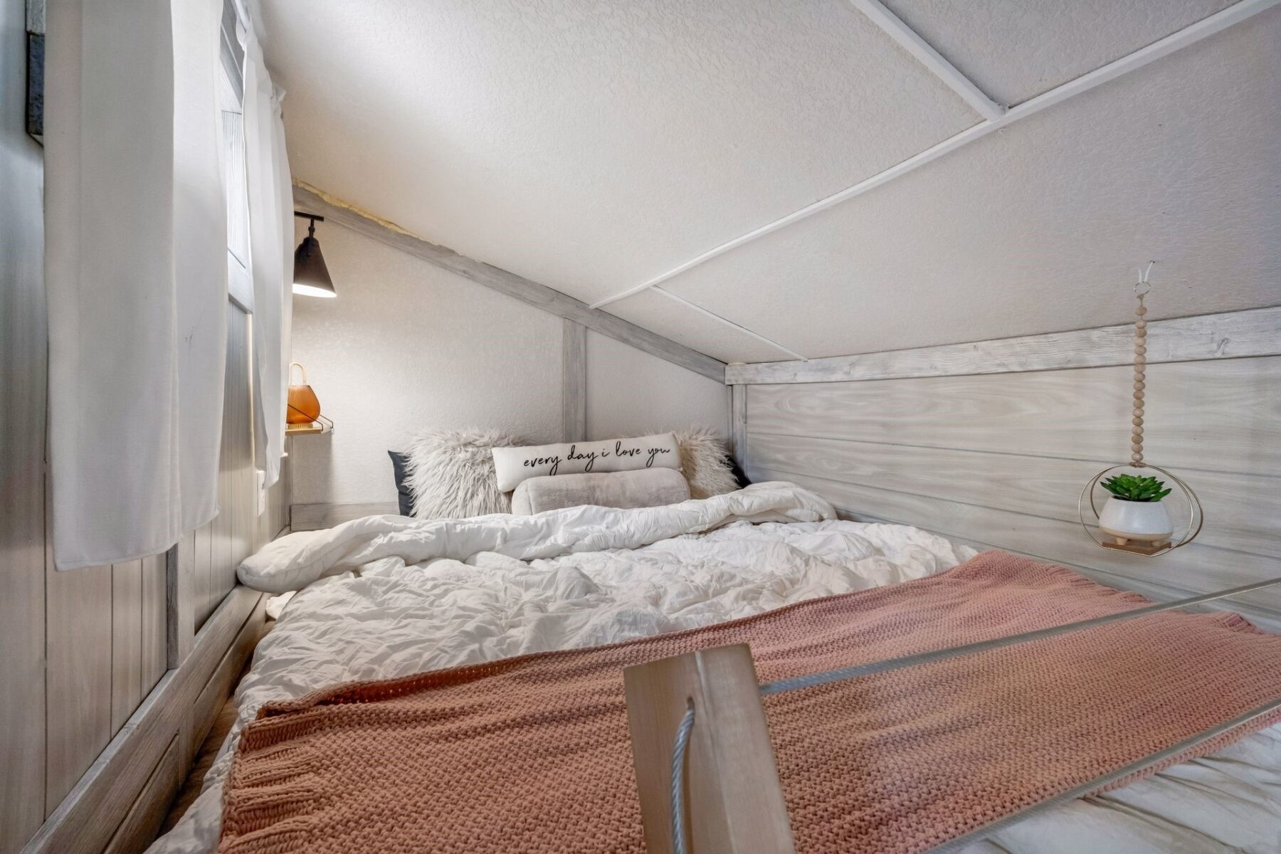 12693 Kemmery Lane, Hayward, WI