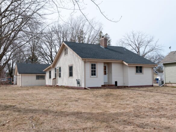 132 Couture Avenue Rice Lake WI 54868 — photo 1