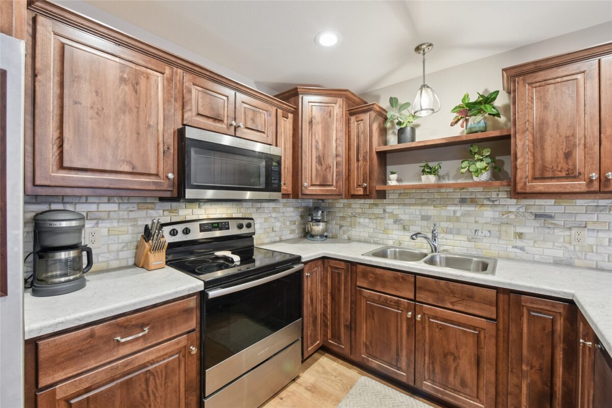 Residential at 1352 Juniper Place, Eau Claire, WI 54703 — photo 3