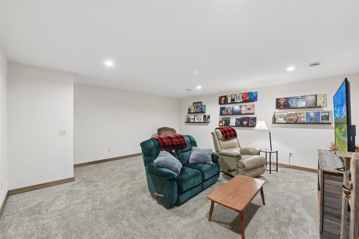 Residential at 1352 Juniper Place, Eau Claire, WI 54703 — photo 7