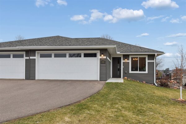 1352 Juniper Place Eau Claire WI 54703 — photo 1