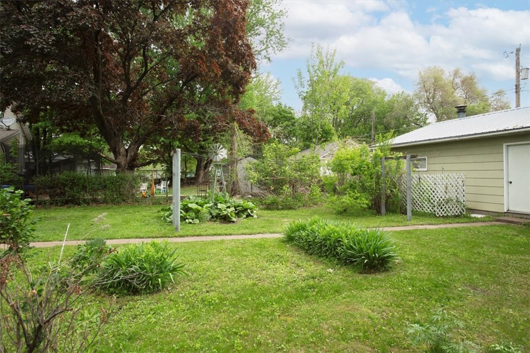 Residential at 1402 Knapp Street, Menomonie, WI 54751 — photo 11