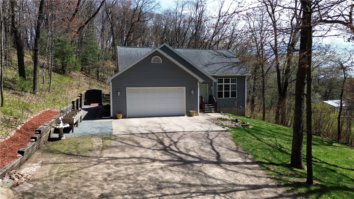 Residential at 1407 Mckinley Rd, Eau Claire, WI 54703 — photo 3