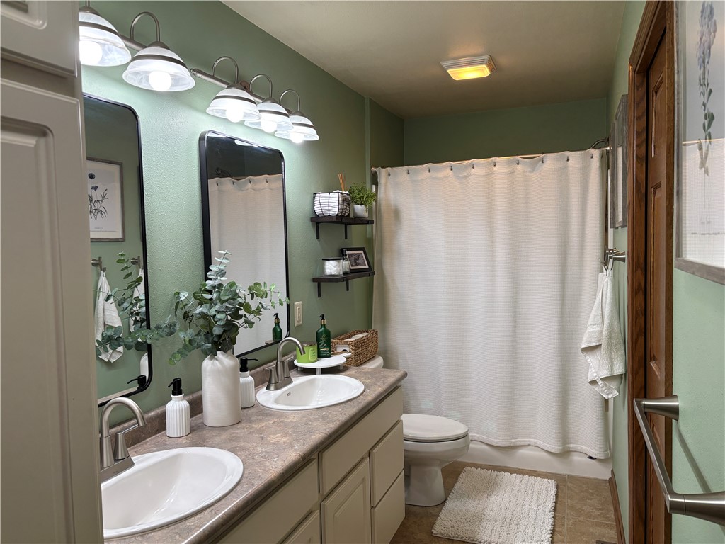 Residential at 1407 Mckinley Rd, Eau Claire, WI 54703 — photo 35