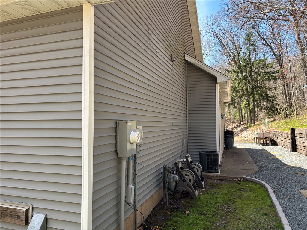 Residential at 1407 Mckinley Rd, Eau Claire, WI 54703 — photo 37