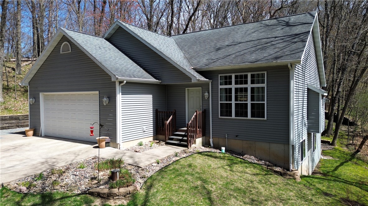 Residential at 1407 Mckinley Rd, Eau Claire, WI 54703 — photo 6