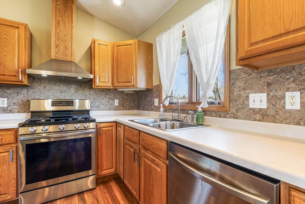 14307 5th Street Osseo WI 54758 — photo 8