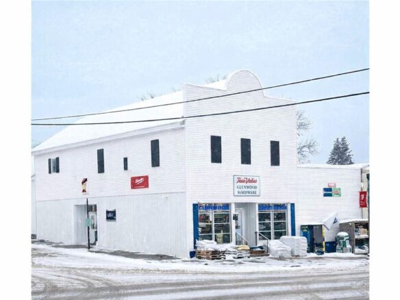 147 E Oak Street, Glenwood City, WI