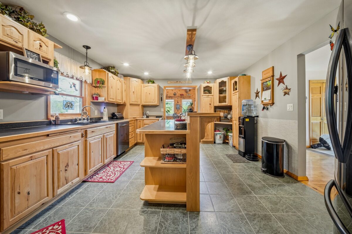 14822 W Holmen Road, Osseo, WI — photo 24
