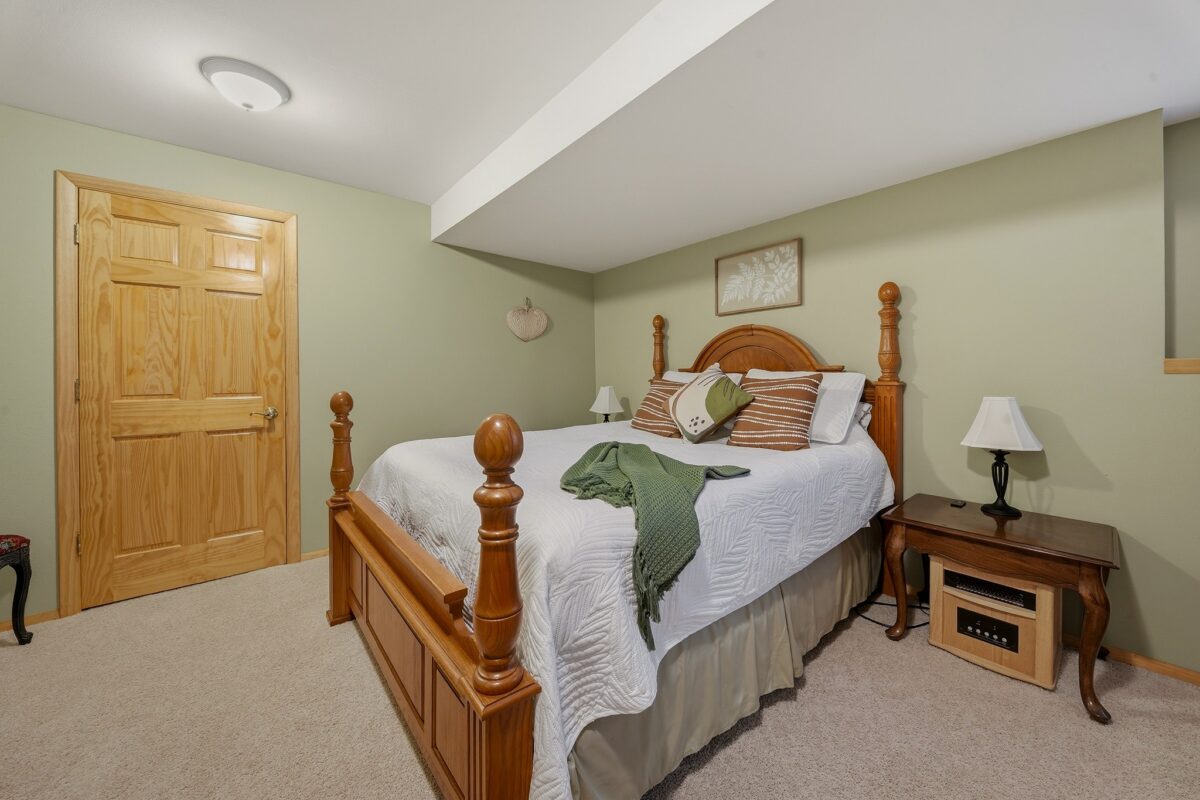 14822 W Holmen Road, Osseo, WI — photo 49
