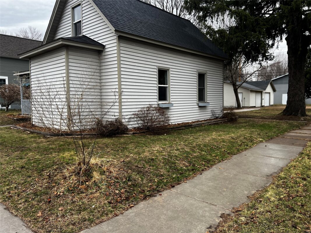 Residential at 1502 Stout Street, Menomonie, WI 54751 — photo 21