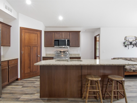 Residentialhouse for sale picture with an address of  151 Fairview Court in Menomonie and a list price of 269900