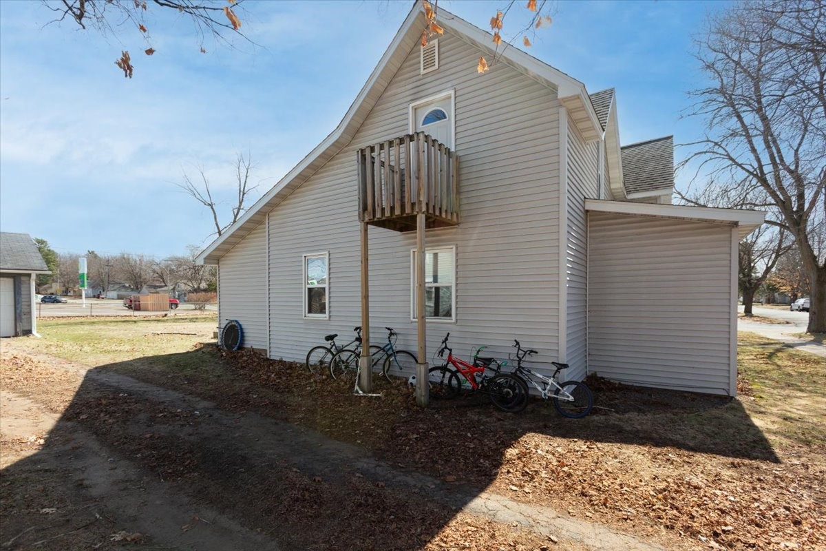 Residential Income at 1520 8th Street, Menomonie, WI 54751 — photo 4