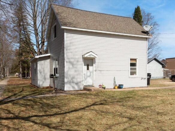 Residential Income at 1520 8th Street, Menomonie, WI 54751 — photo 1