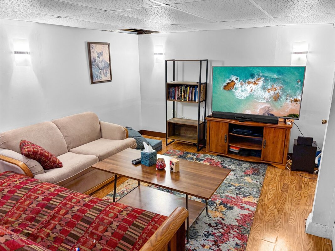 Residential at 1524 Quarry Street, Eau Claire, WI 54703 — photo 9