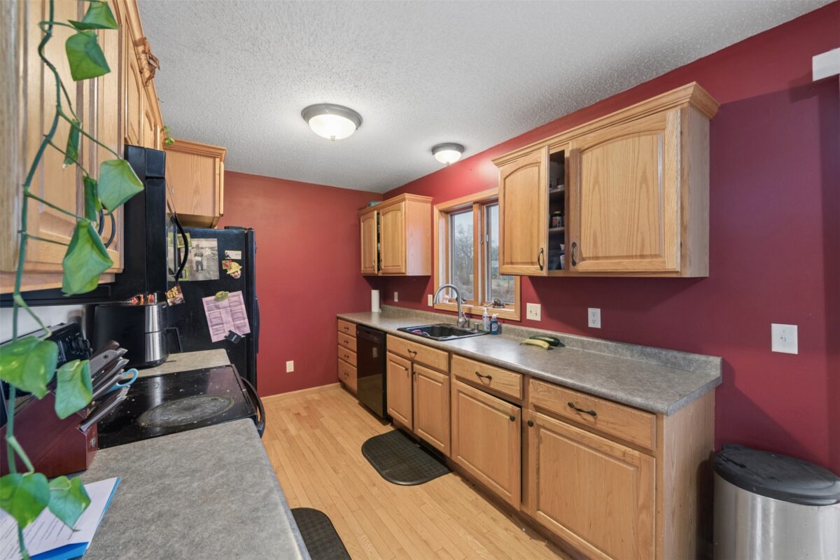 1528 Shore Haven Court Menomonie WI 54751 — photo 9