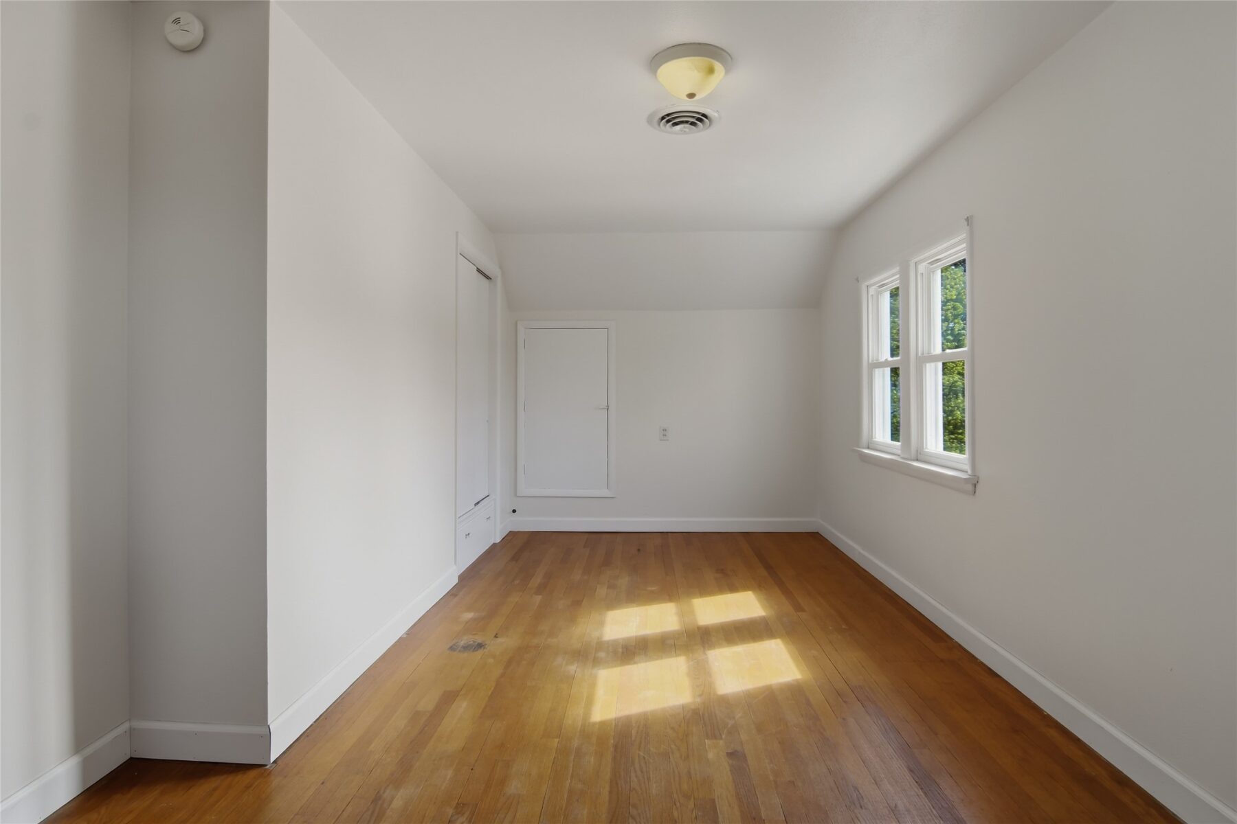 1534 Badger Avenue Eau Claire WI 54701 — photo 16