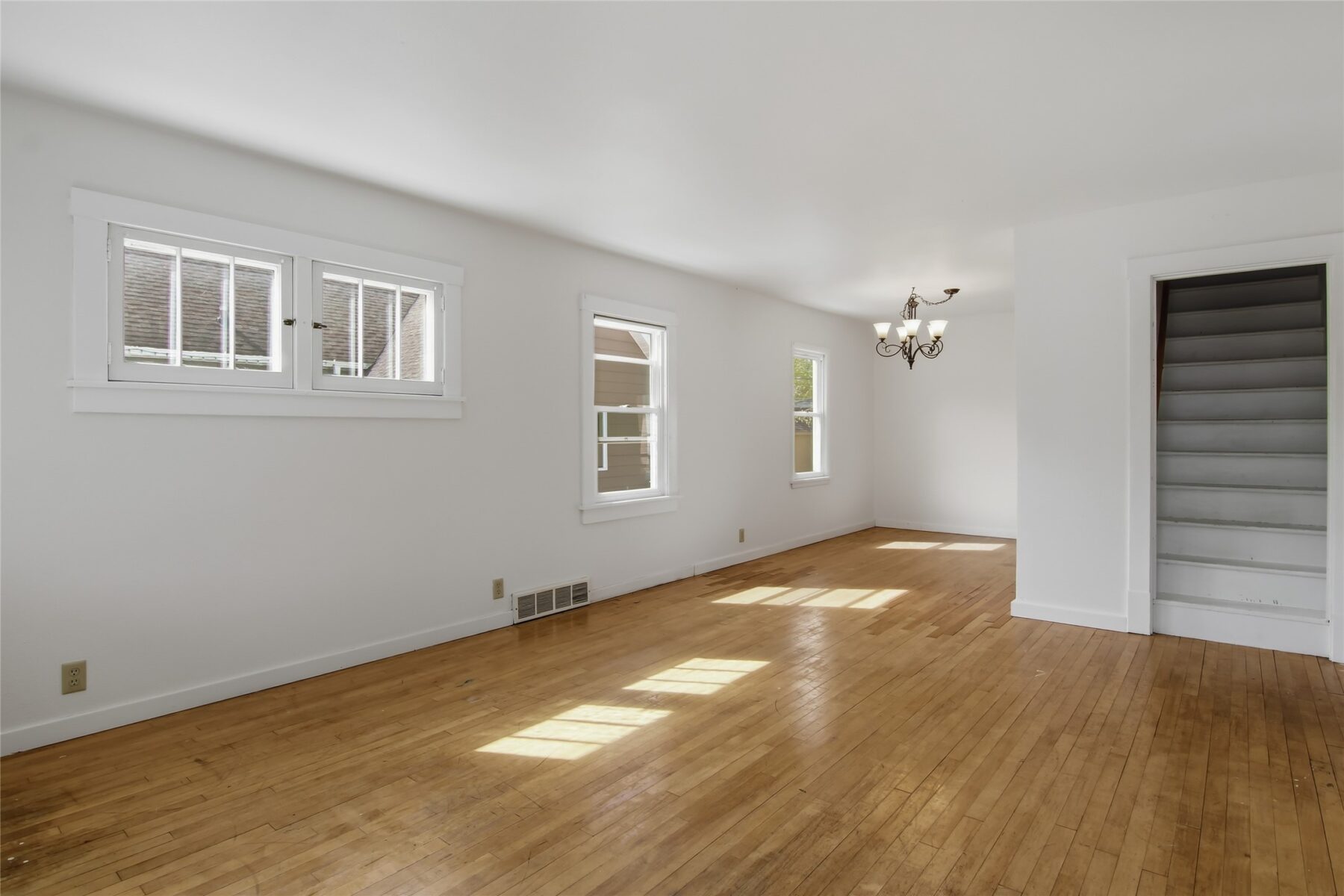 1534 Badger Avenue Eau Claire WI 54701 — photo 2