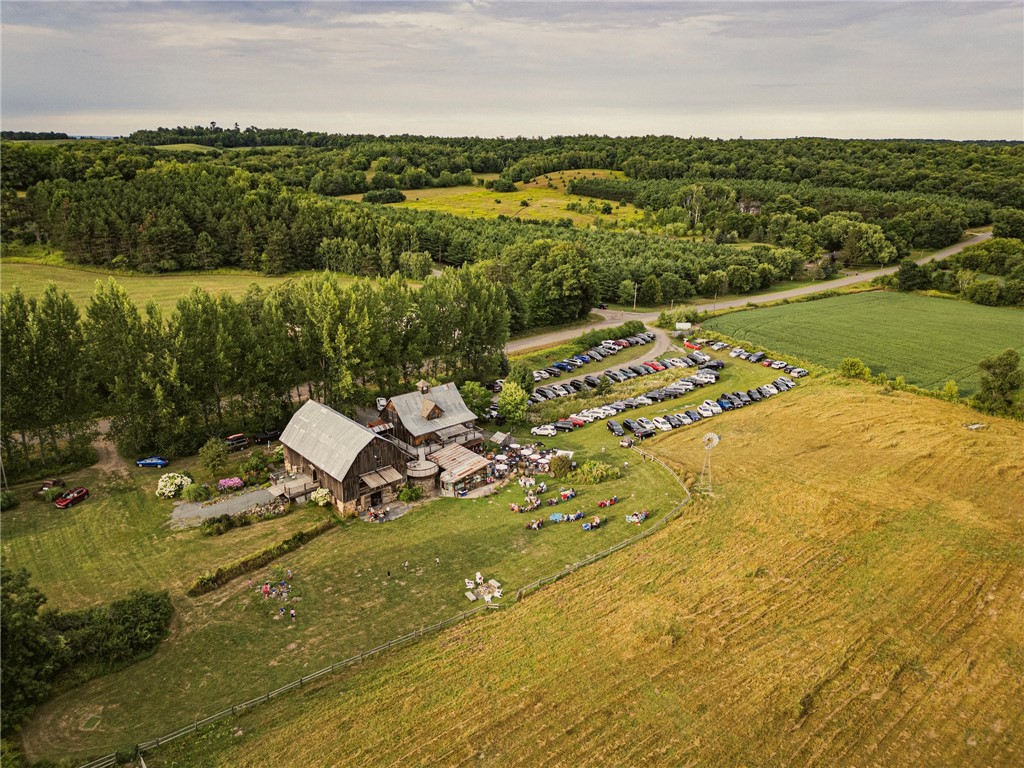 1543 6 1/2 Avenue, Hillsdale, WI — photo 3