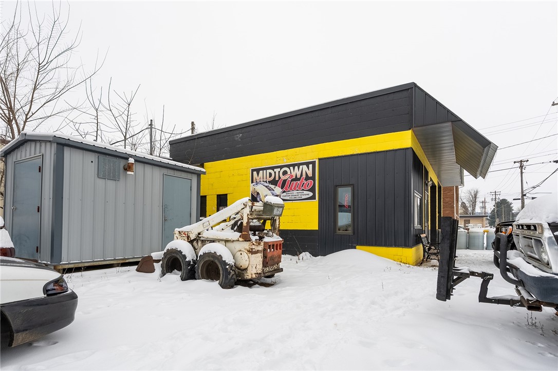 158 W Lincoln Street, Augusta, WI — photo 3