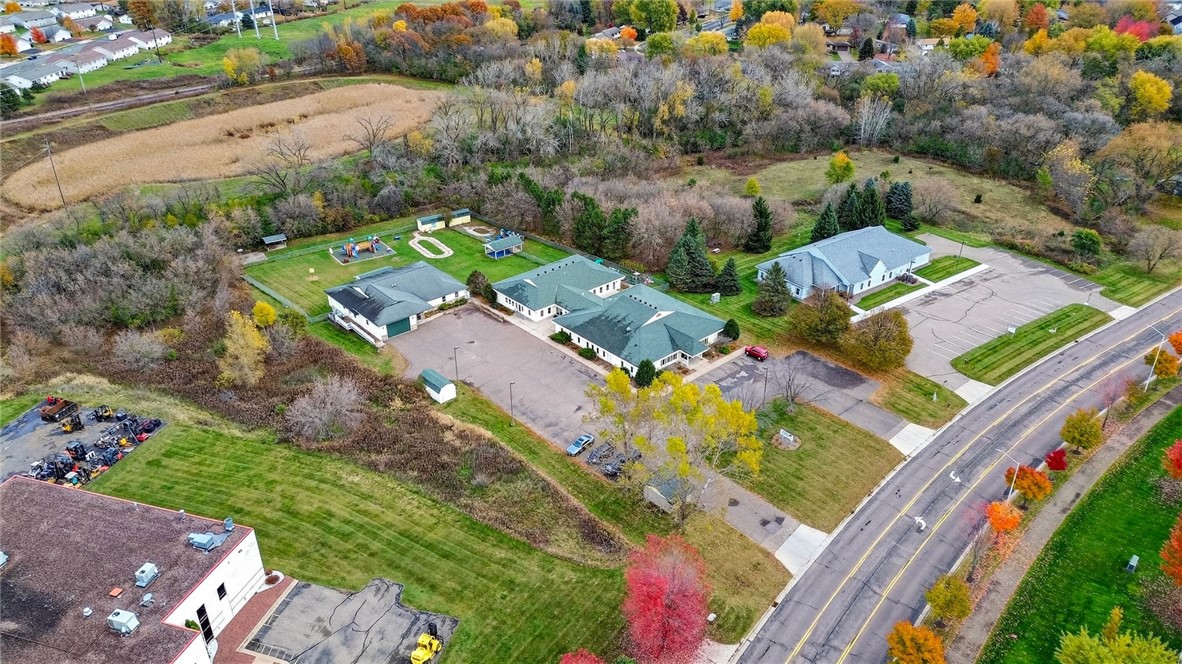 1612 Truax Boulevard, Eau Claire, WI — photo 2