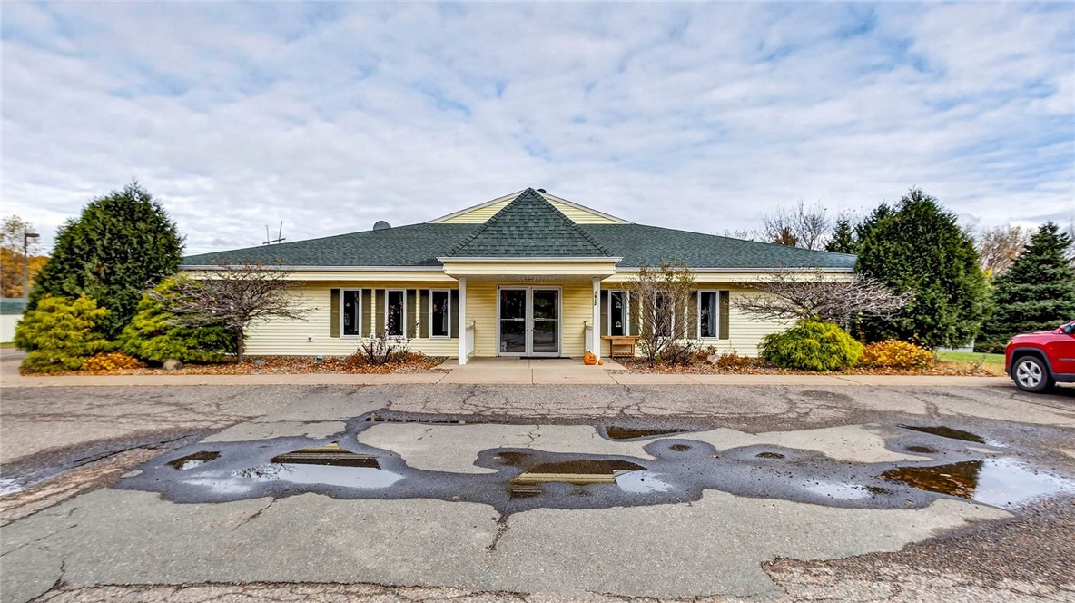 1612 Truax Boulevard, Eau Claire, WI — photo 5