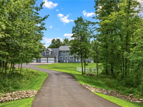 Residentialhouse for sale picture with an address of  16122 361st Street in Stanley and a list price of 1075000