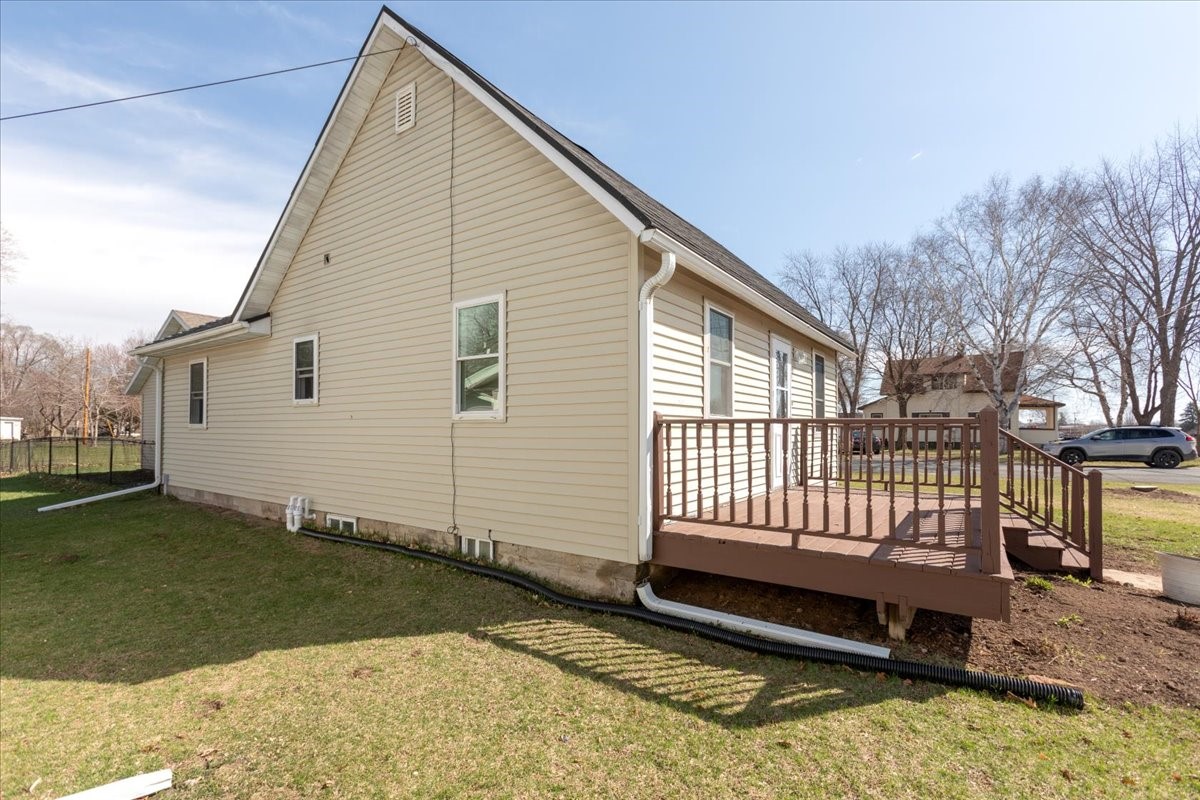 Residential at 1621 2nd Avenue, Menomonie, WI 54751 — photo 7