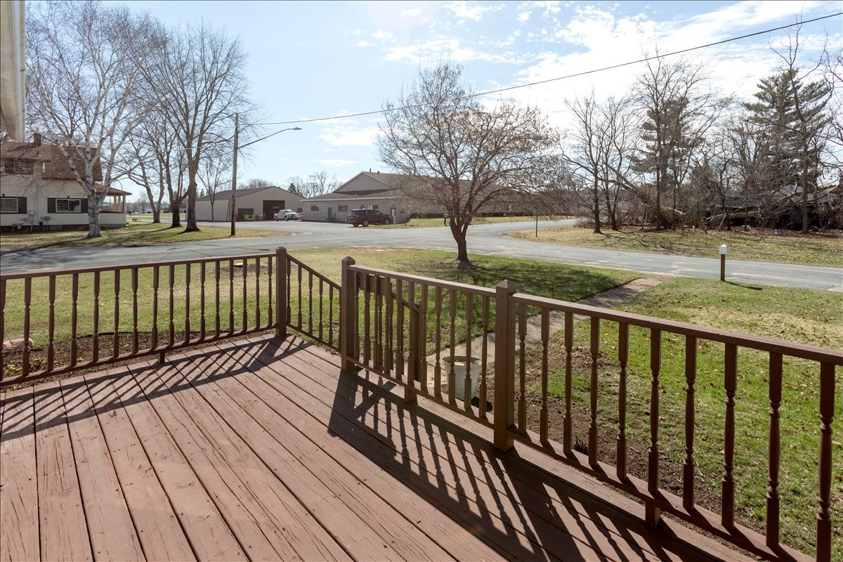 Residential at 1621 2nd Avenue, Menomonie, WI 54751 — photo 9
