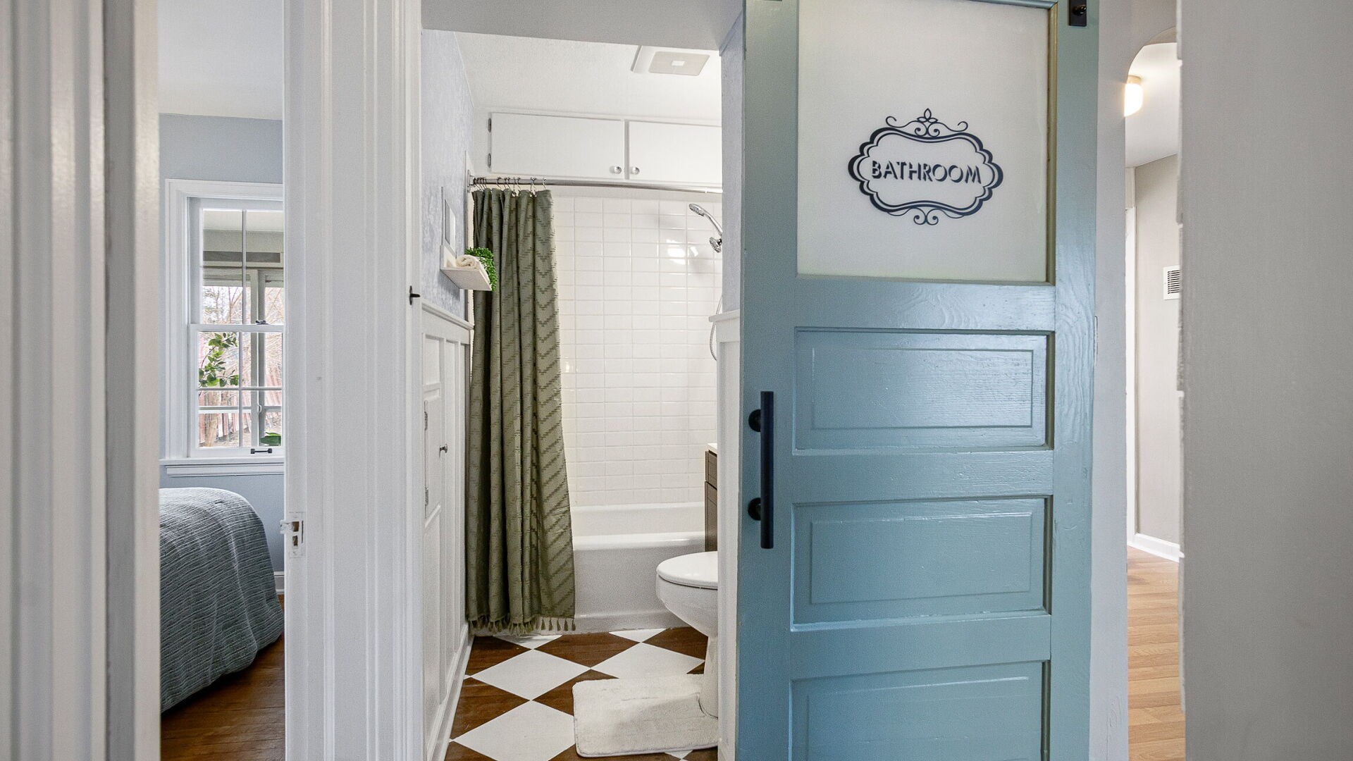 Residential at 1621 Highland Avenue, Eau Claire, WI 54701 — photo 6