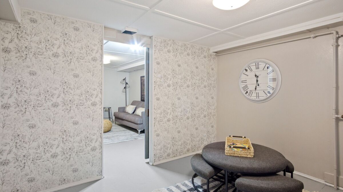 Residential at 1621 Highland Avenue, Eau Claire, WI 54701 — photo 9