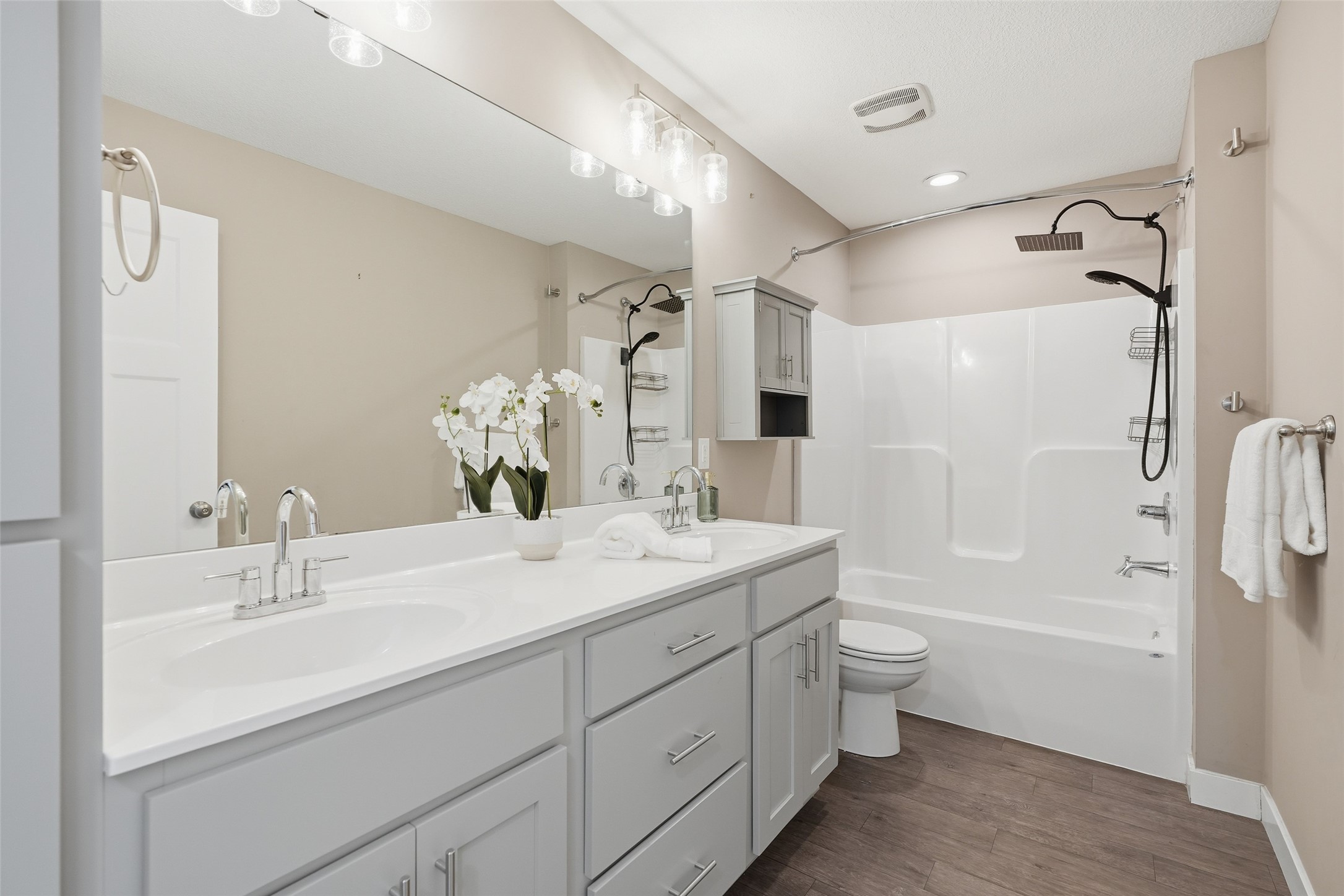 Residential at 1630 5th Avenue, Baldwin, WI 54002 — photo 6