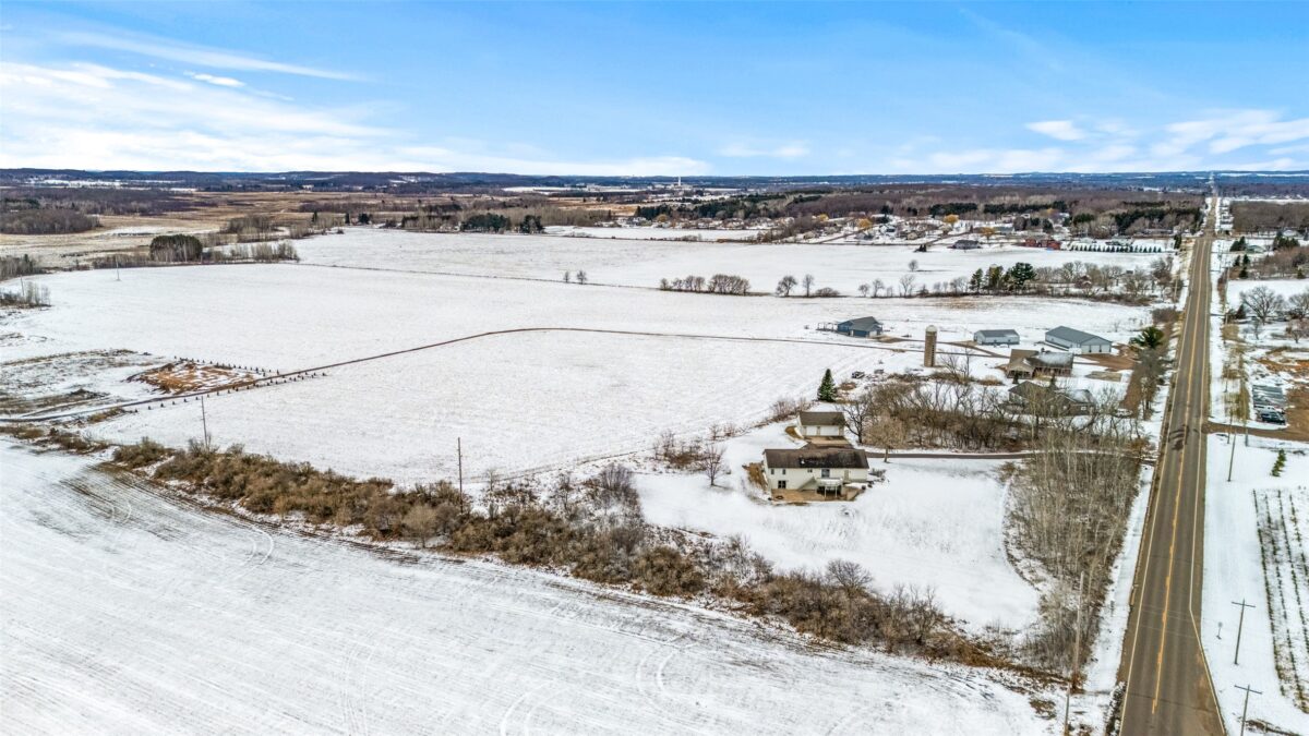 Residential at 16415 50th Ave, Chippewa Falls, WI 54729 — photo 5